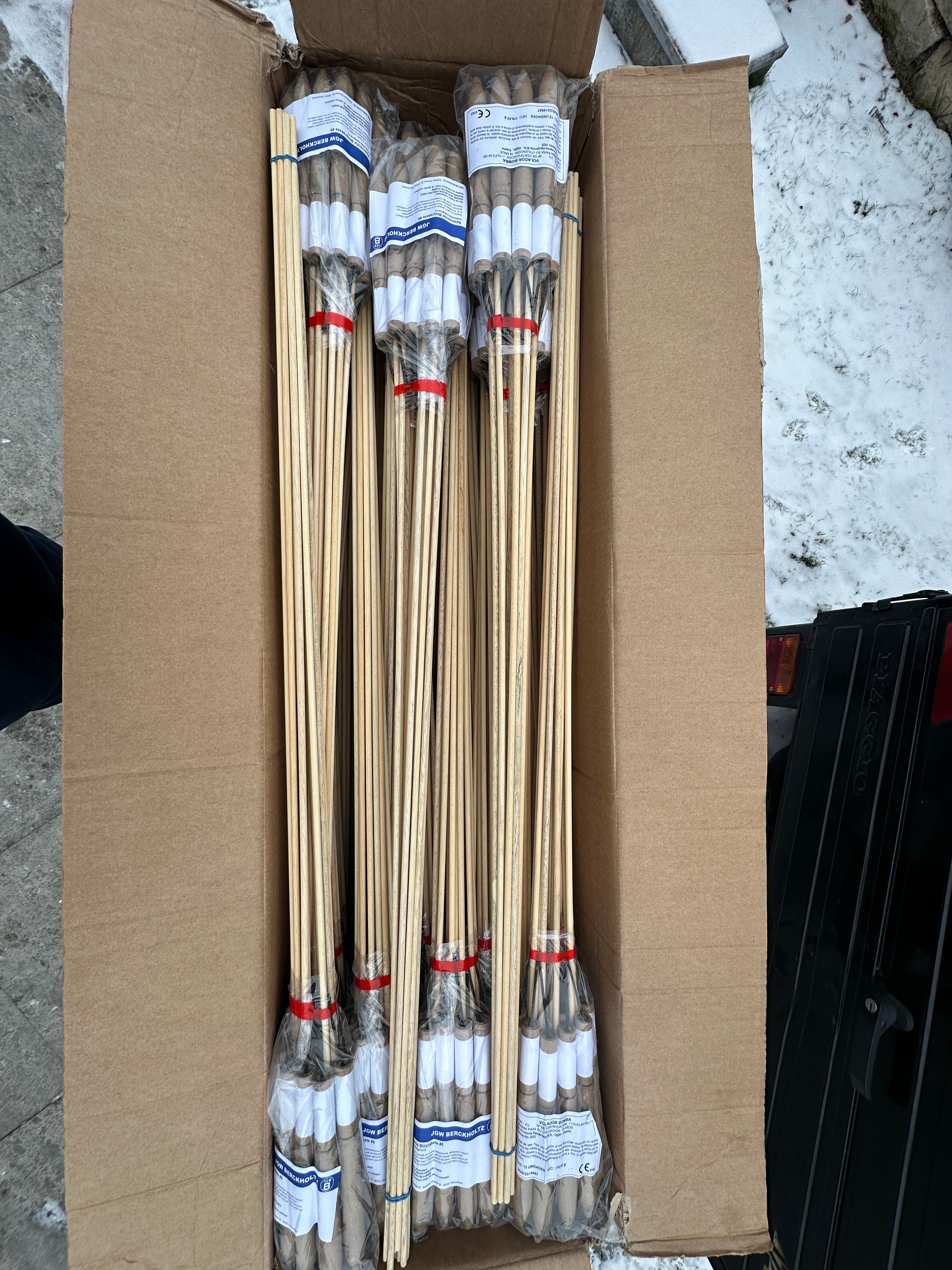 Cohete Bomba (12er Beutel) - spanische Salutraketen - Lichtenrader Feuerwerkverkauf