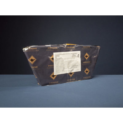 SR-25-09-F-301 Brocade Tail To Brocade Crown Waterfall - Lichtenrader Feuerwerkverkauf